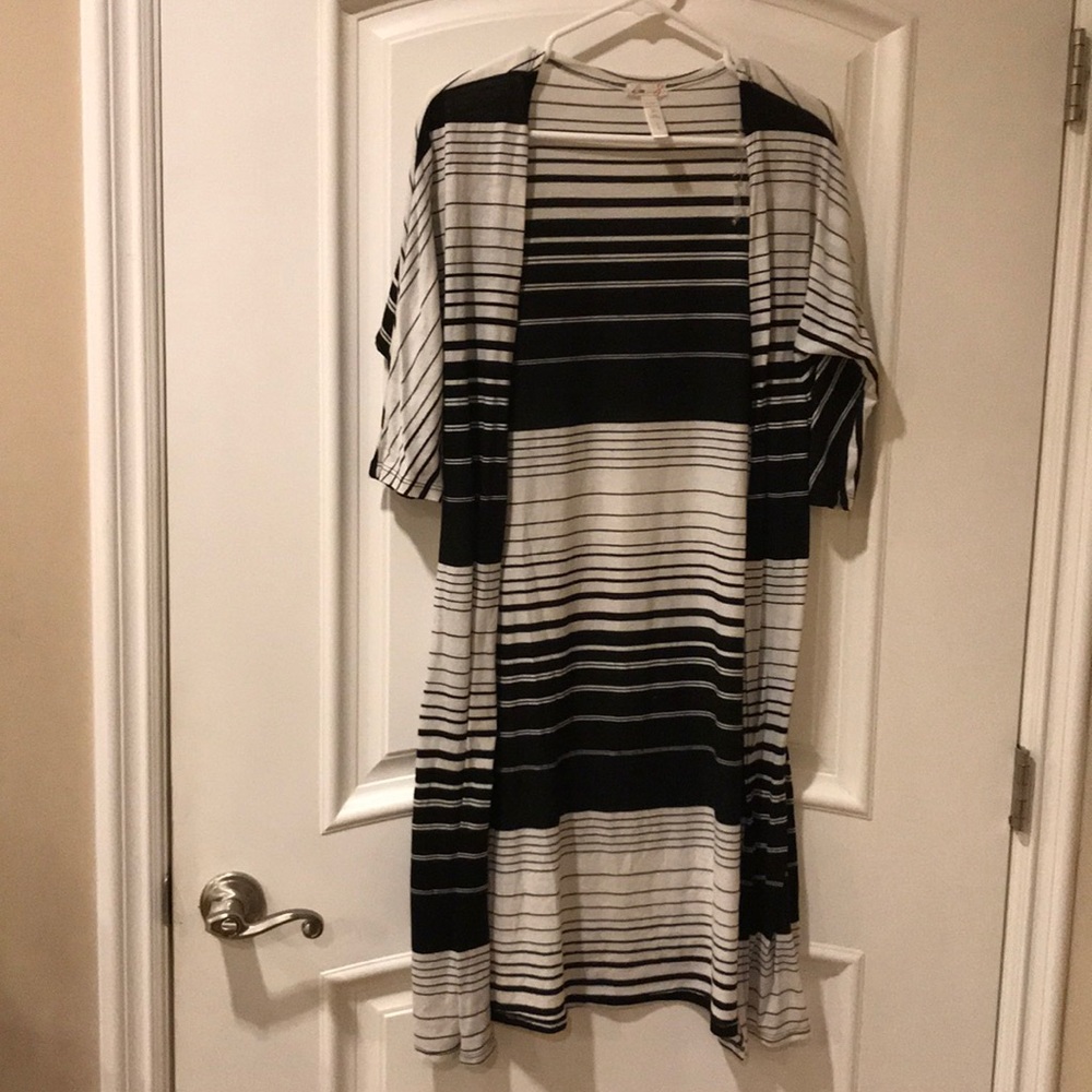 L8ter  beautiful cardigan size L